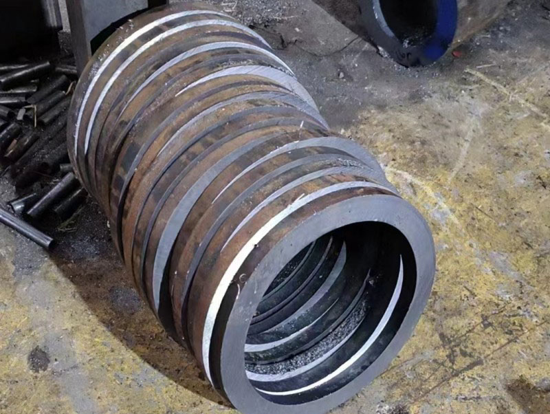 金湾30CrMo无缝钢管切割
